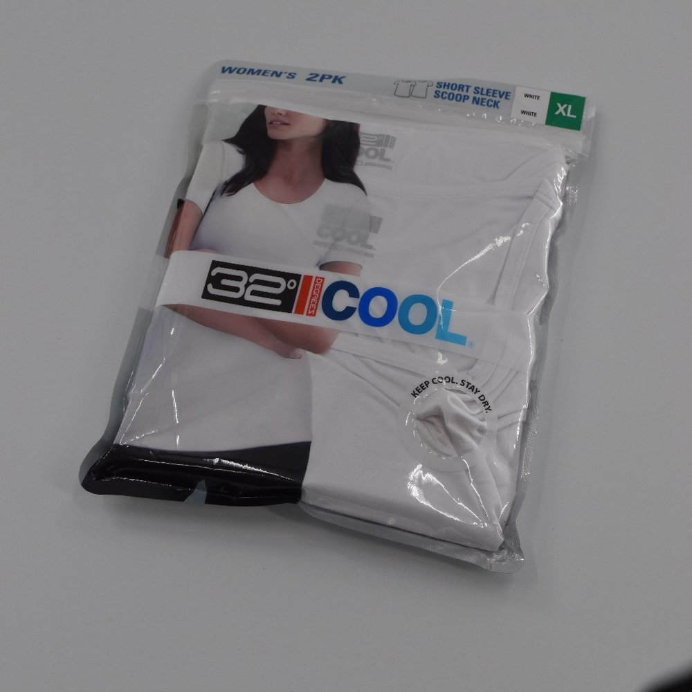 32 Degrees 2 pack white performance t-shirt